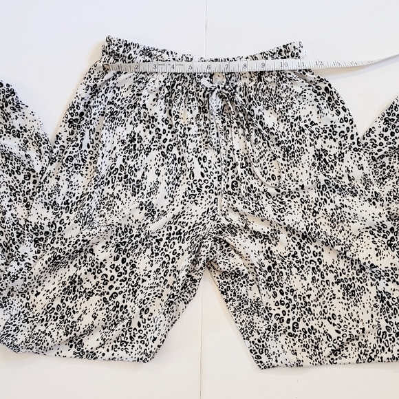 NWOT Joggers - Picture 2 of 10